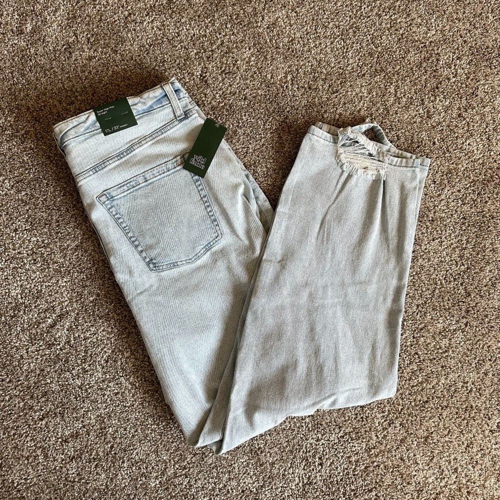 🧡 3/$15 - Wild Fable Super High Rise Straight Light Wash  Jeans Size 17L